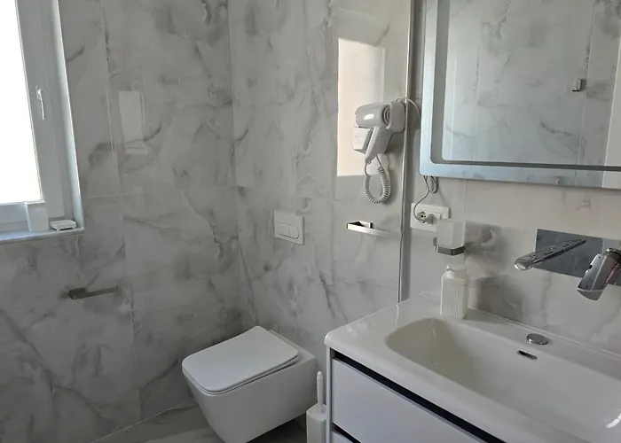 דירה Fraj Homes Bucimas